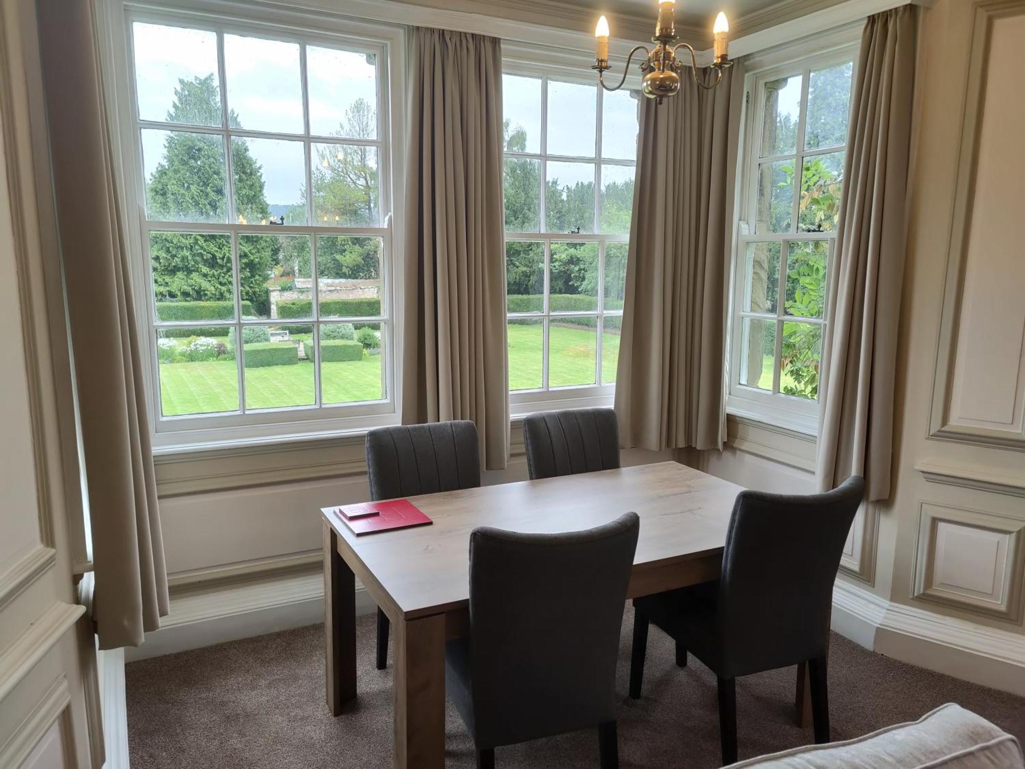 Sutton Hall Resort Thirsk Habitación foto